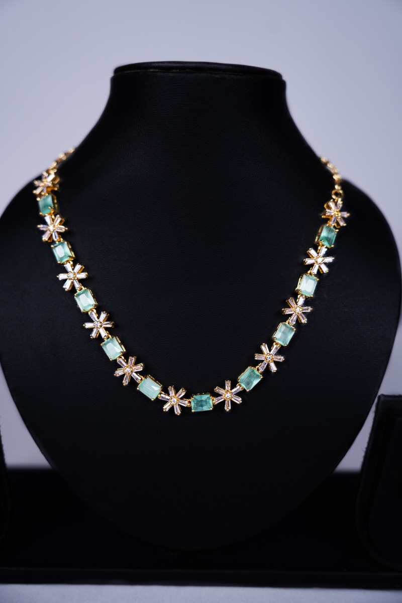 Gold Plated Pastel Green Gemstone Detailing Elegant Necklace Set
