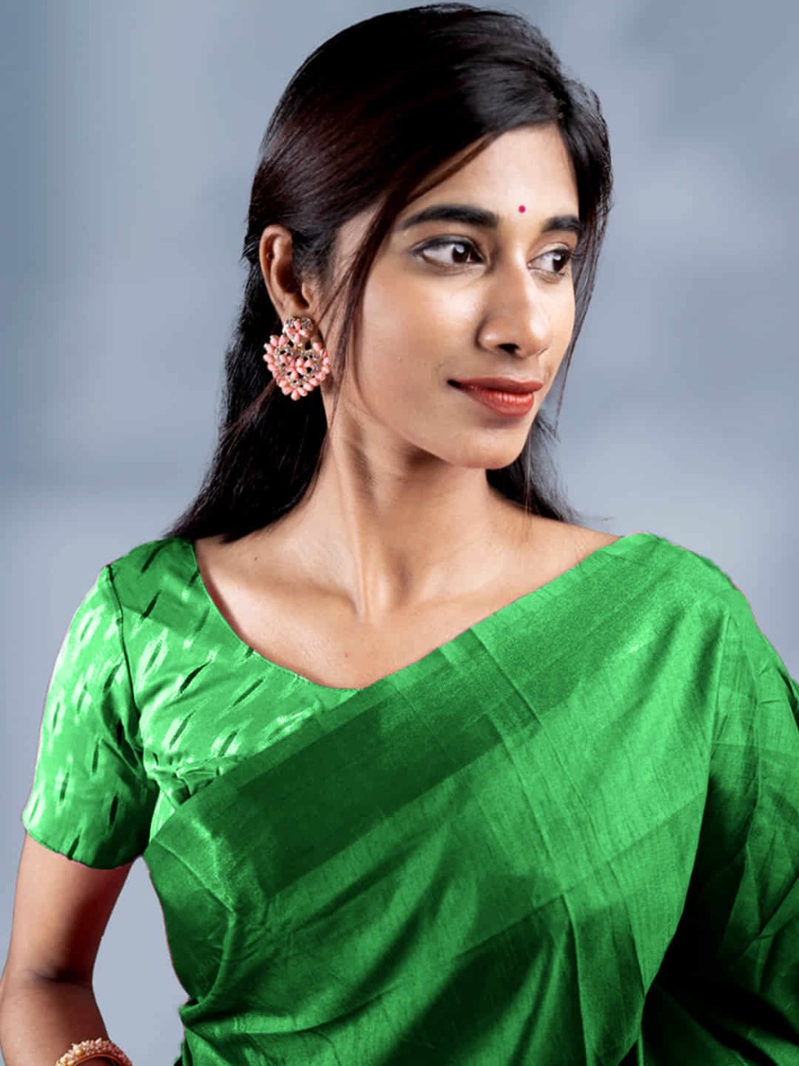 Stylish Fashion Green Vichitra Silk Plain Saree for Women